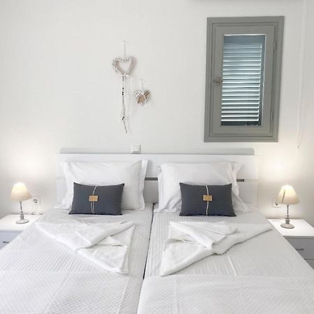 Heart Of Paros Apartments Exteriör bild