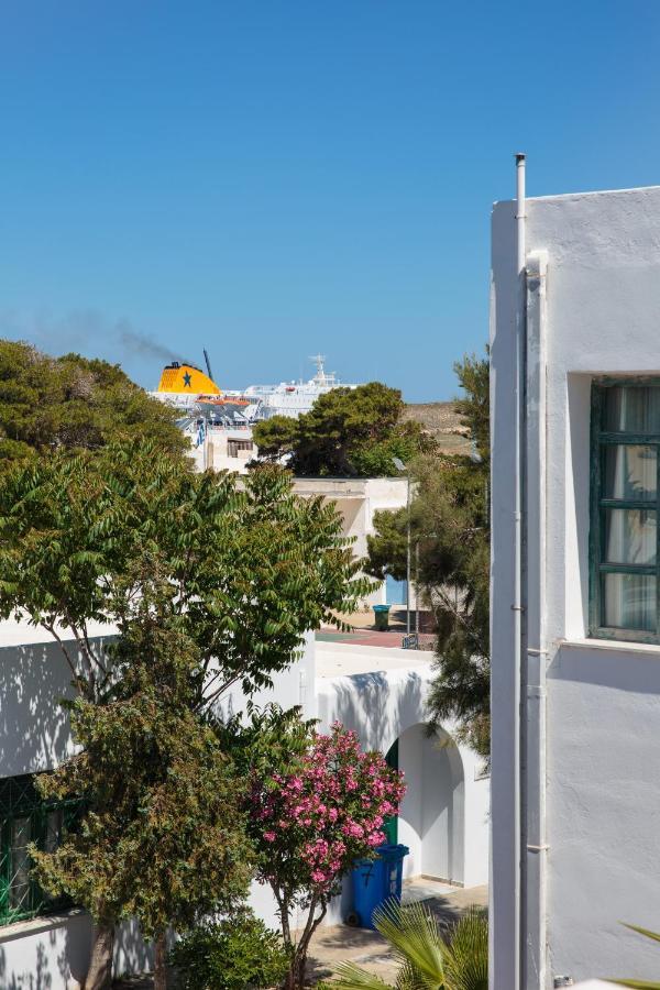 Heart Of Paros Apartments Exteriör bild