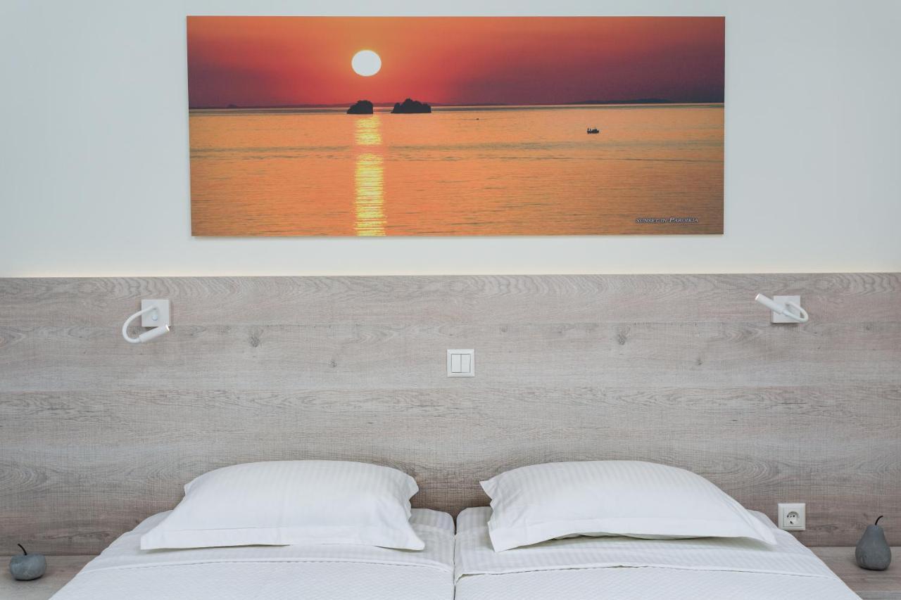 Heart Of Paros Apartments Exteriör bild