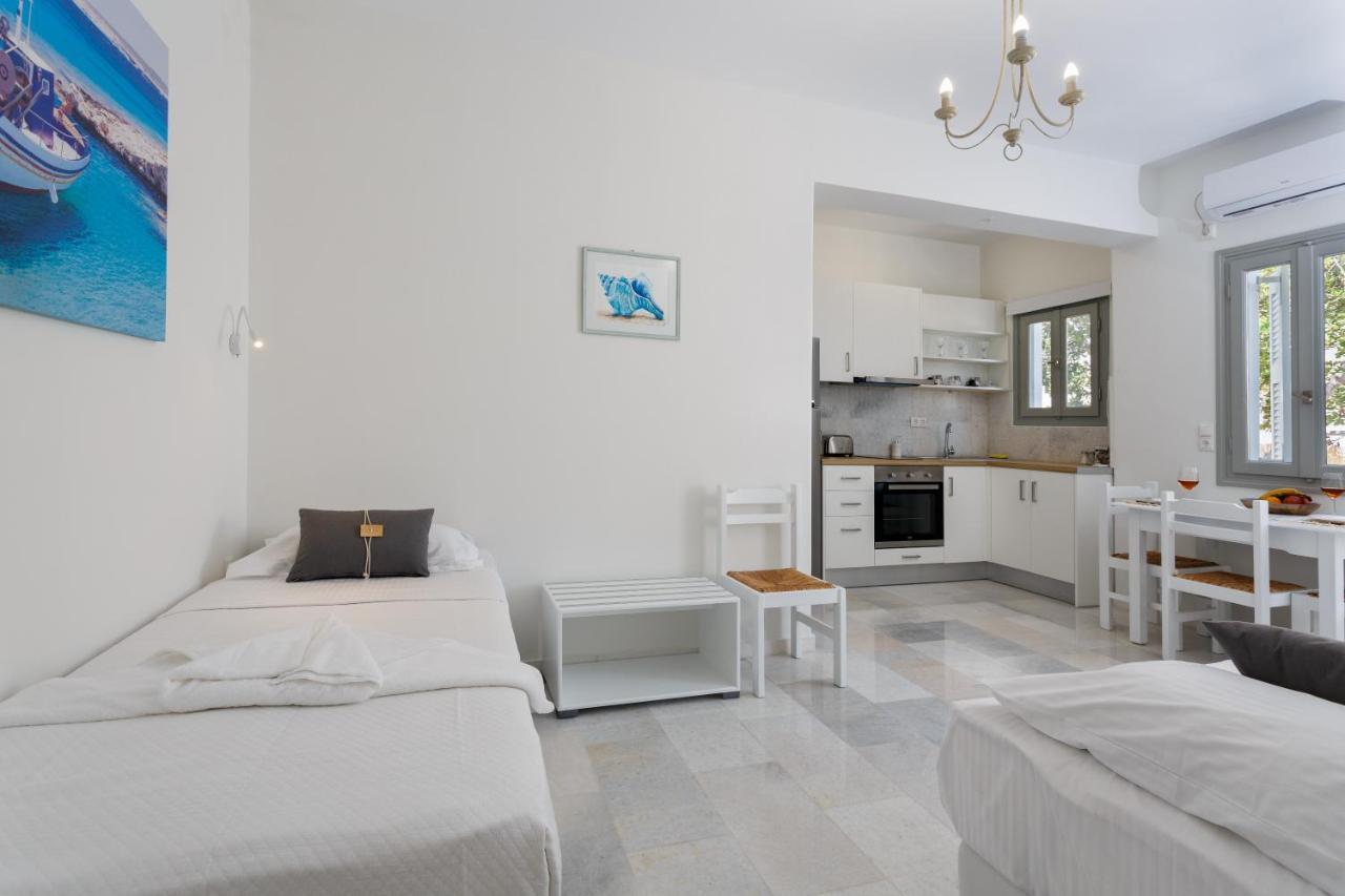 Heart Of Paros Apartments Exteriör bild