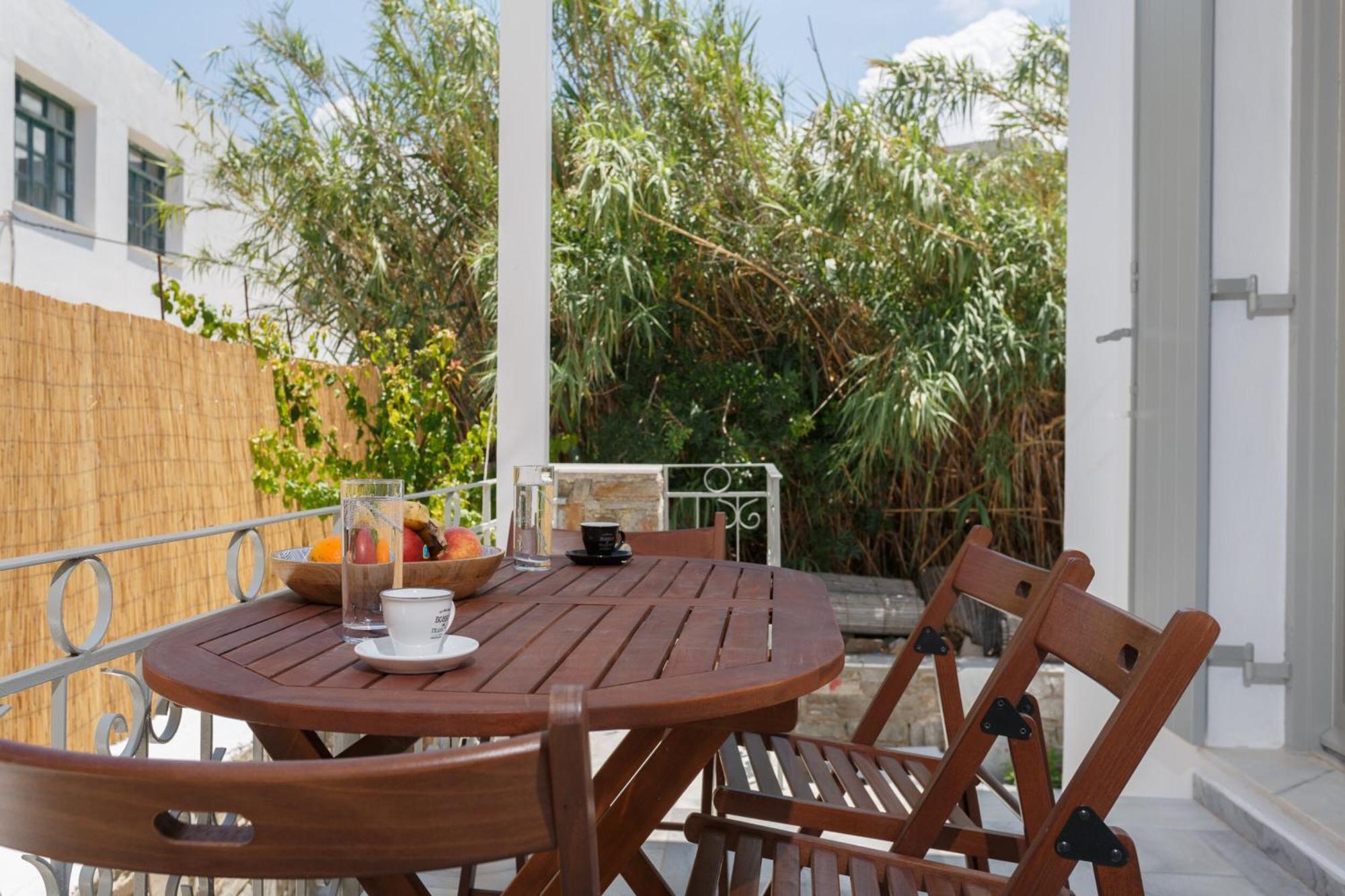 Heart Of Paros Apartments Exteriör bild
