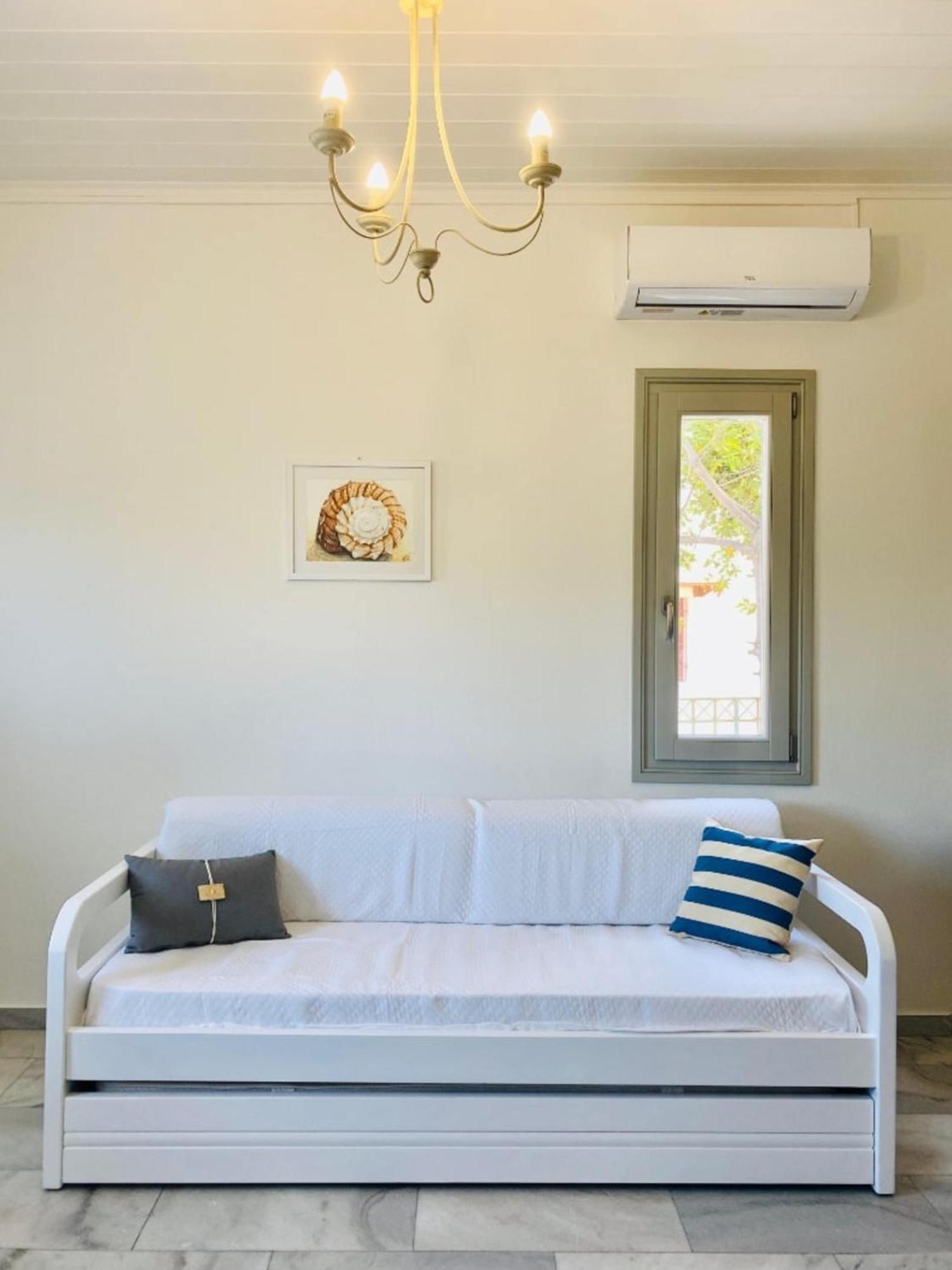 Heart Of Paros Apartments Exteriör bild