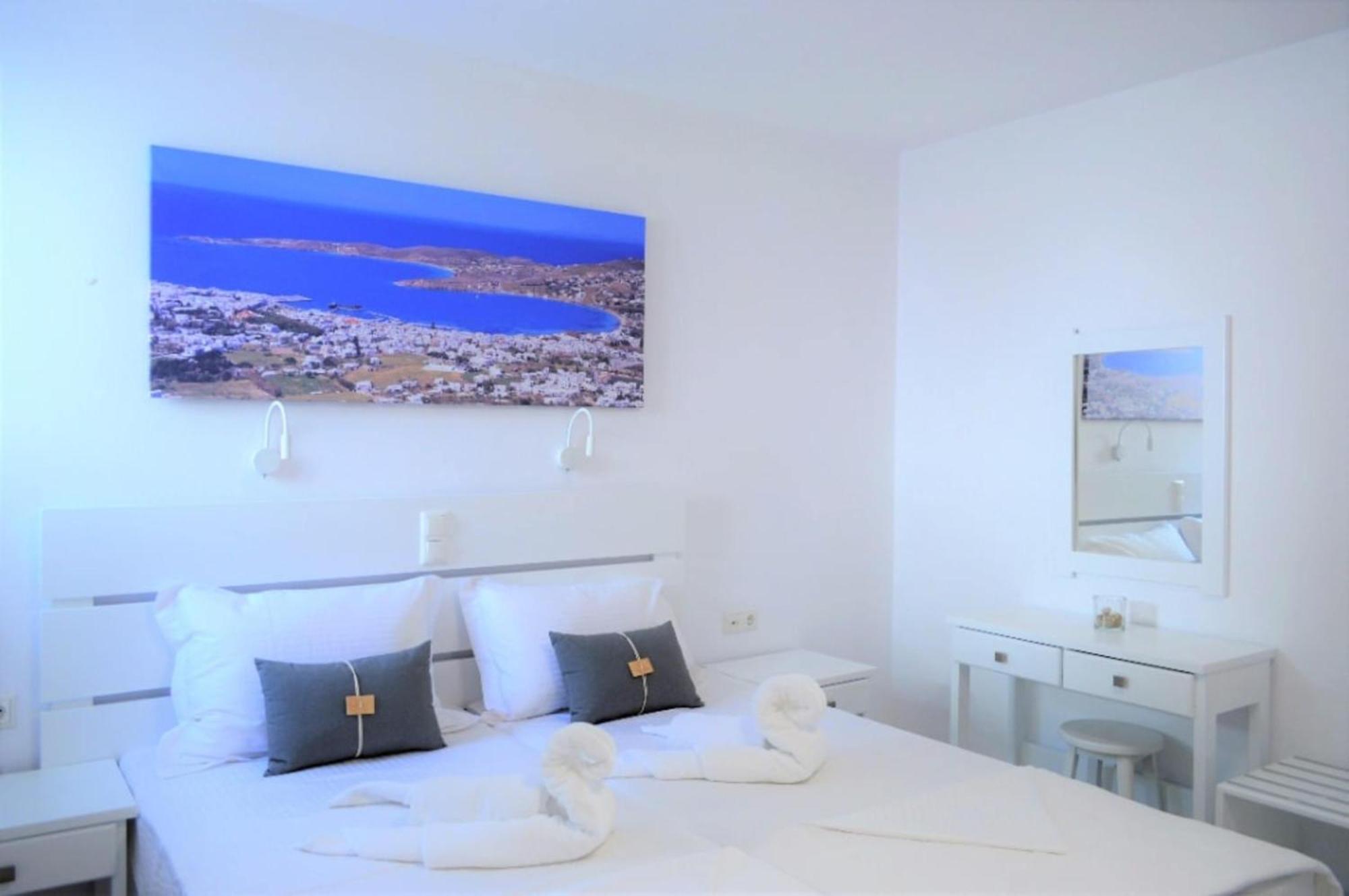 Heart Of Paros Apartments Exteriör bild