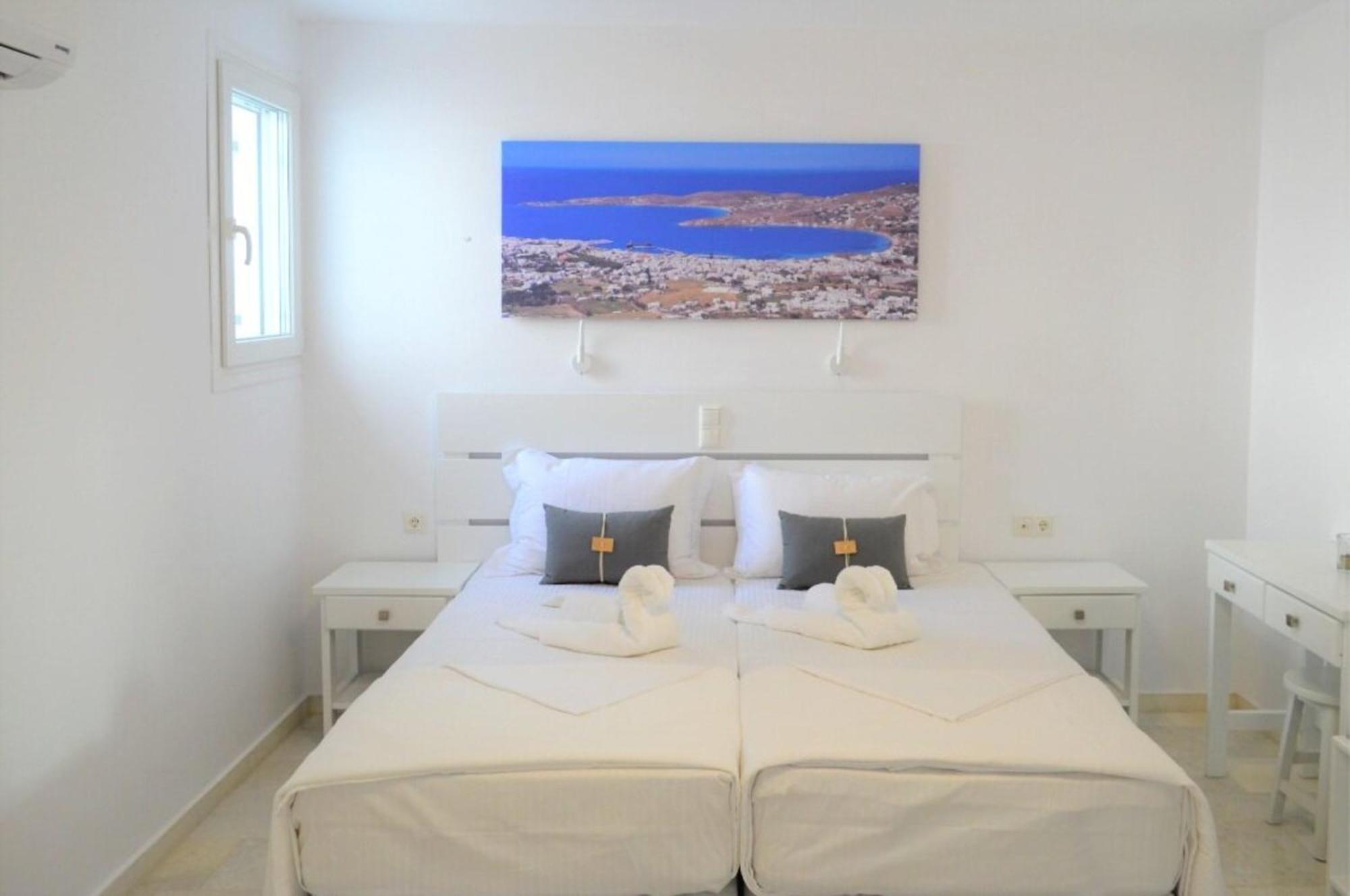Heart Of Paros Apartments Exteriör bild