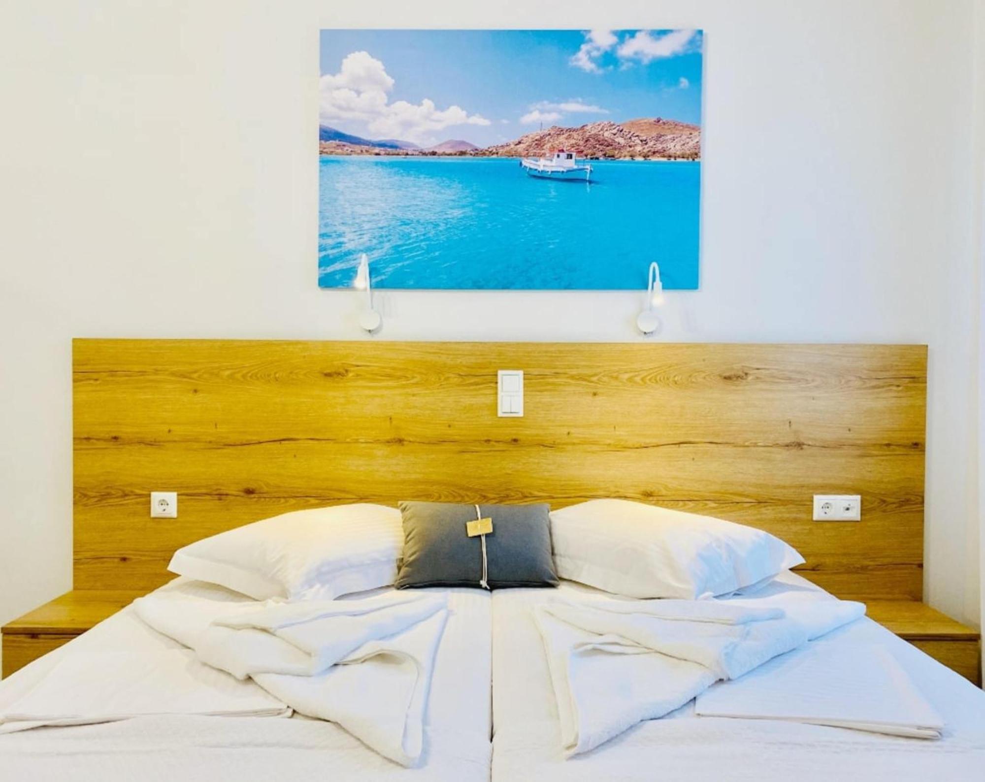 Heart Of Paros Apartments Exteriör bild